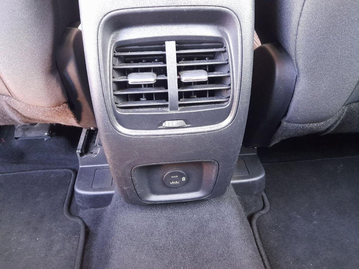 Ford Kuga 1.5 TDCI 120 CV S&S 2WD Plus (16)
