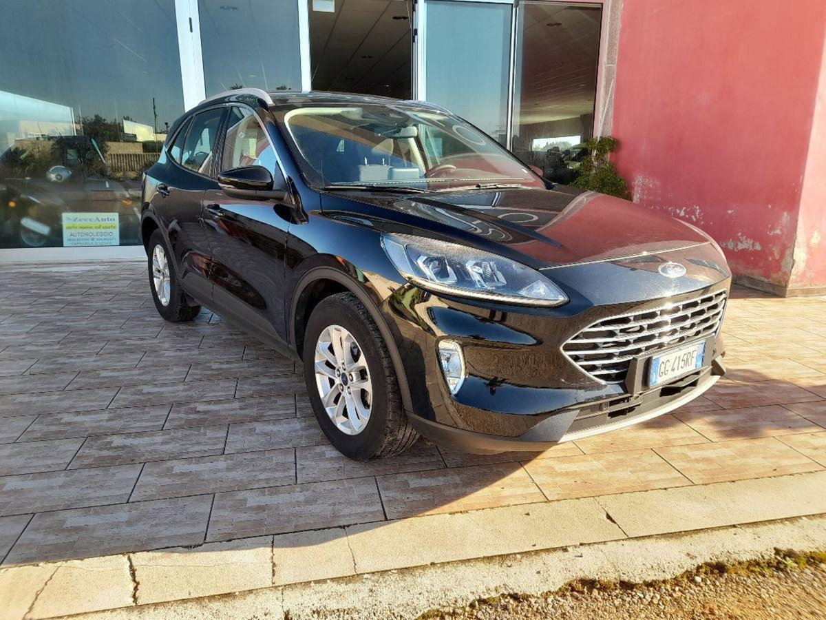 Ford Kuga 1.5 TDCI 120 CV S&S 2WD Plus (3)