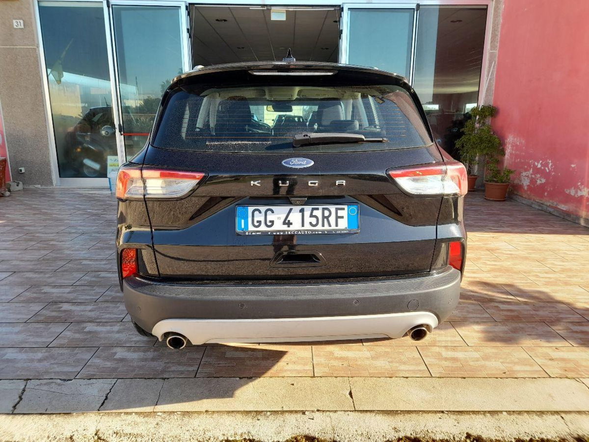 Ford Kuga 1.5 TDCI 120 CV S&S 2WD Plus (6)