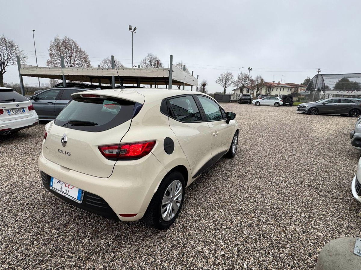 Renault Clio TCe 12V 90 CV GPL 5 porte Duel2 (4)