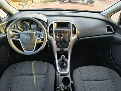 Opel Astra Station Wagon 1.7 CDTI 110CV Station Wagon Cosmo (13)