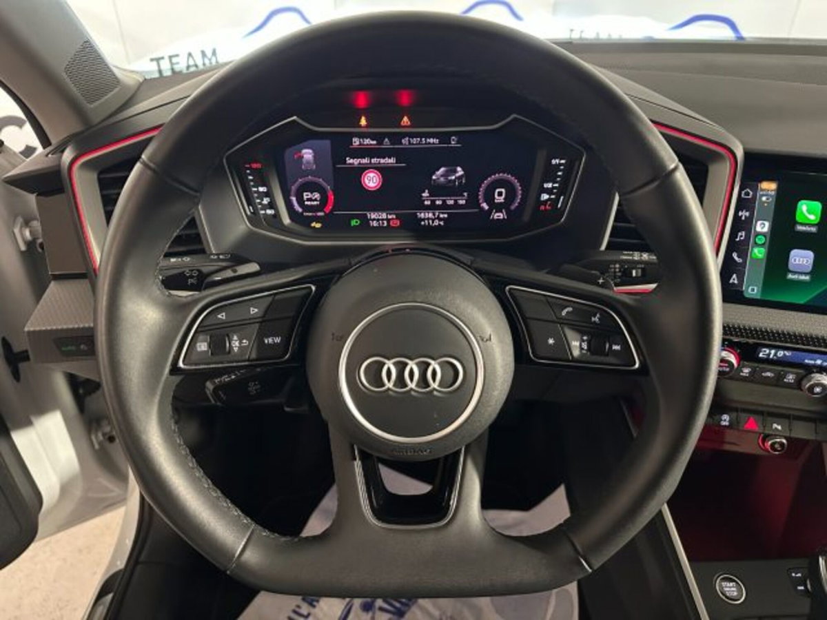 Audi A1 Sportback 30 TFSI S tronic Identity Black (10)
