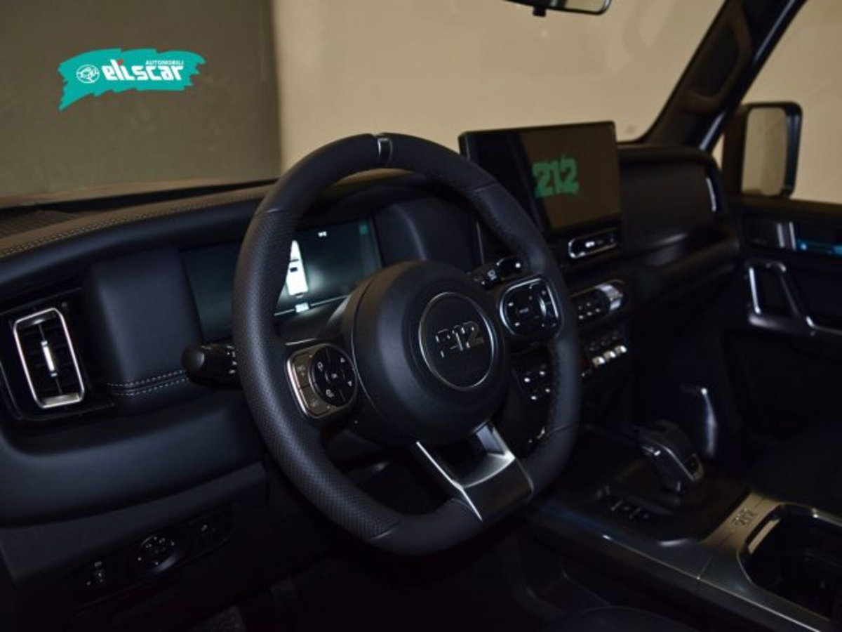 Emc 212 212 2.0 tgdi Adventurer 4wd 8at (11)