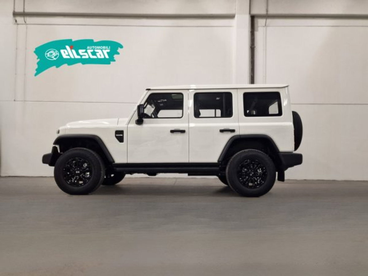 Emc 212 212 2.0 tgdi Adventurer 4wd 8at (5)