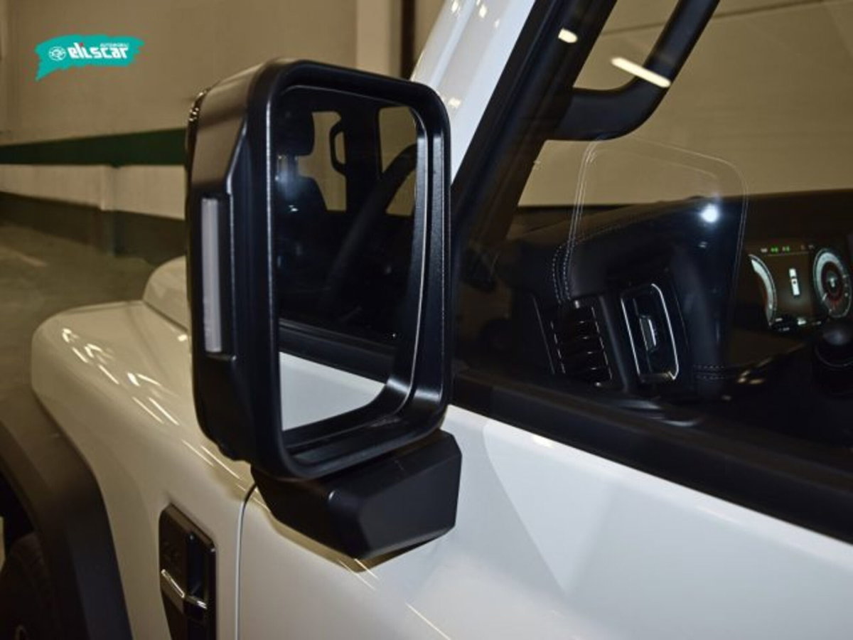 Emc 212 212 2.0 tgdi Adventurer 4wd 8at (8)