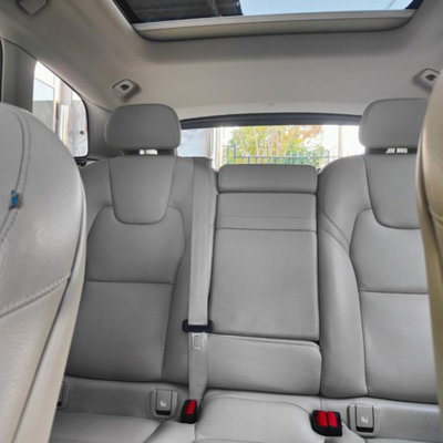 Volvo XC60 D4 AWD Geartronic Inscription (11)