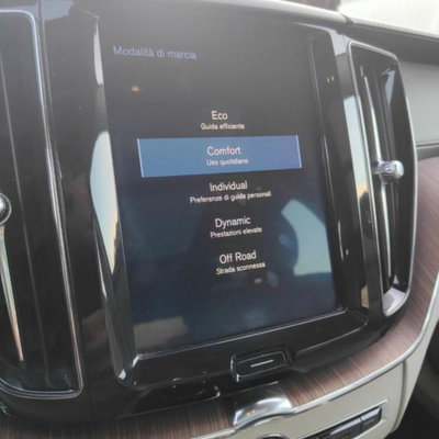 Volvo XC60 D4 AWD Geartronic Inscription (7)