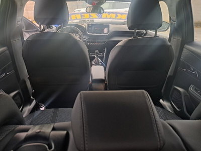 Peugeot 2008 1.2 puretech Active s&s 100cv (13)