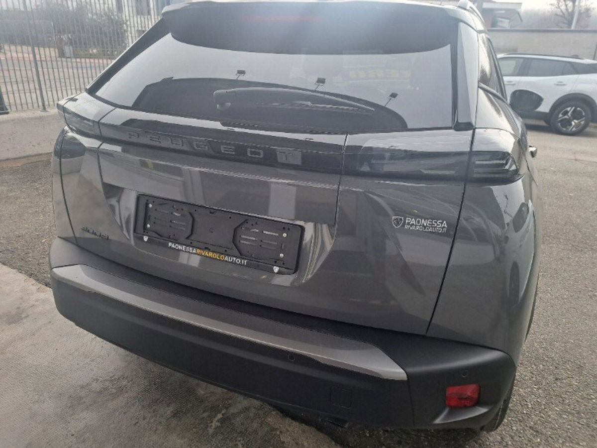 Peugeot 2008 1.2 puretech Active s&s 100cv (3)