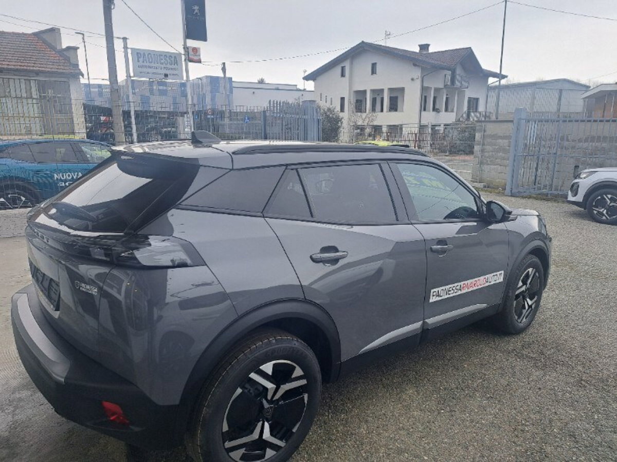 Peugeot 2008 1.2 puretech Active s&s 100cv (4)