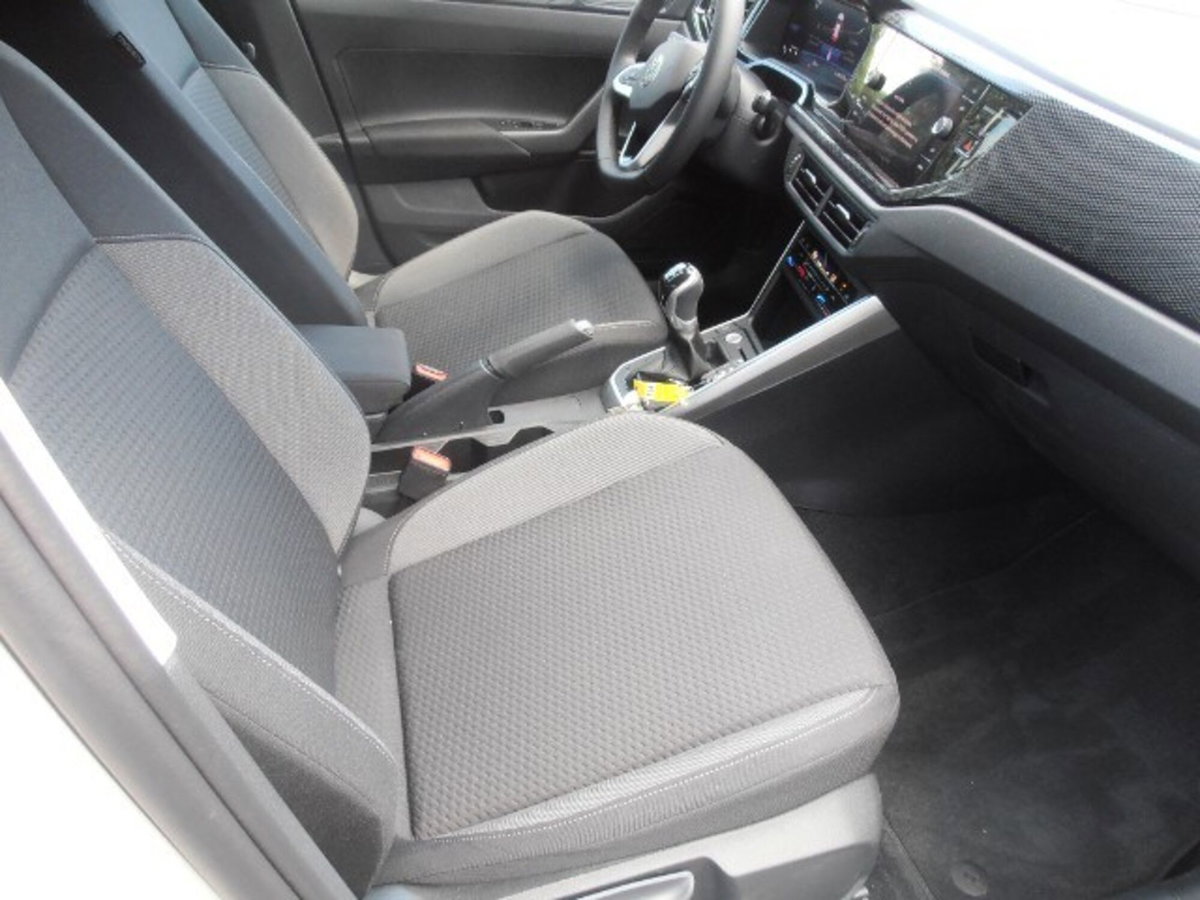 Volkswagen Taigo 1.0 tsi Edition 115cv (16)