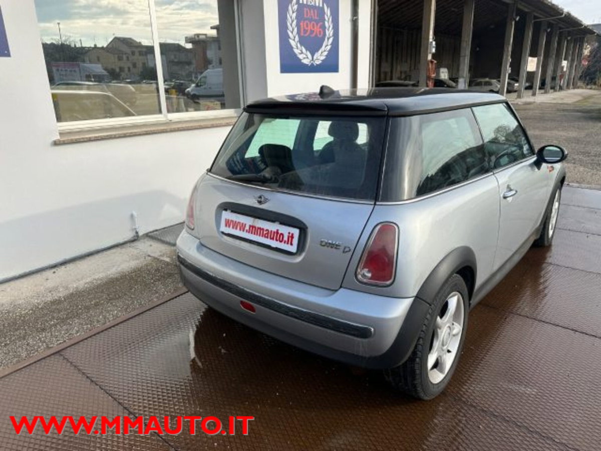 MINI Mini 1.4 tdi One D (5)