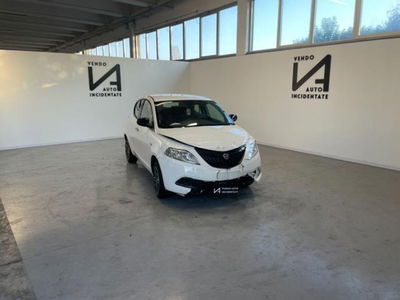 Lancia Ypsilon 1.0 FireFly 5 porte S&S Hybrid Gold Plus usata
