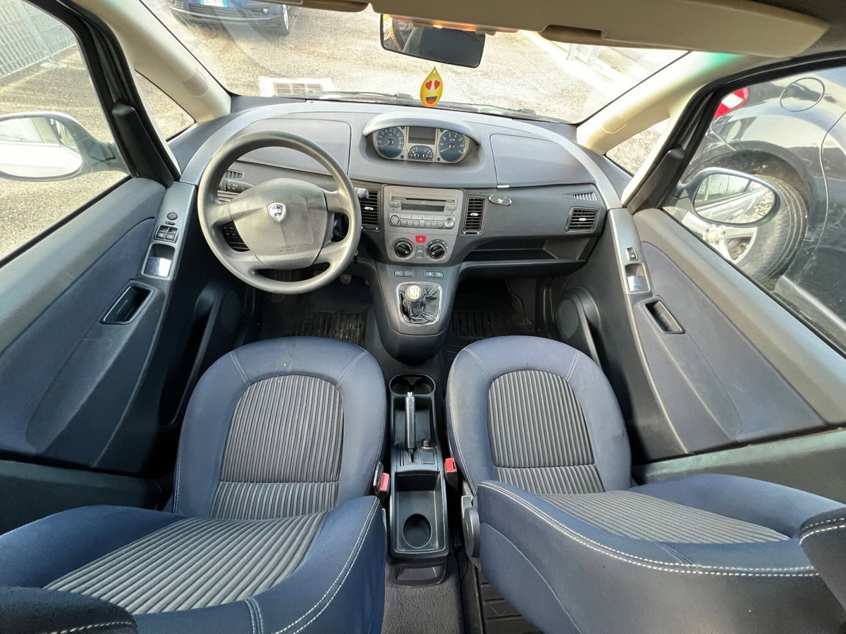 Lancia Musa 1.3 Mjt 16V 95 CV DPF Poltrona Frau (12)