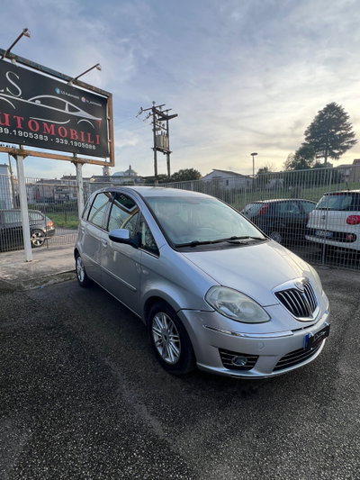 Lancia Musa 1.3 Mjt 16V 95 CV DPF Poltrona Frau (3)