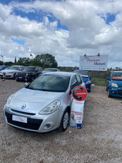 Renault Clio 1.2 16V 5 porte Luxe usata