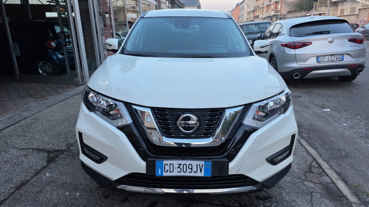 Nissan X-Trail dCi 150 4WD Business (2)
