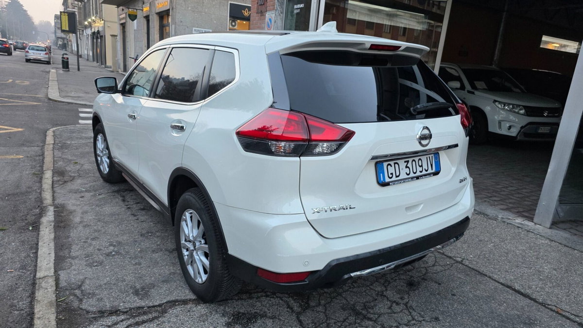 Nissan X-Trail dCi 150 4WD Business (4)