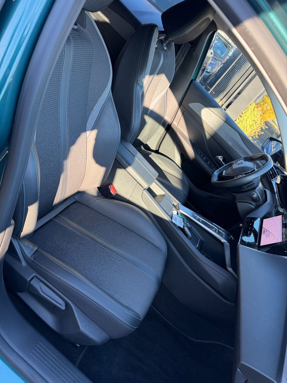 Peugeot 308 SW BlueHDi 130 S&S EAT8 Allure Pack (14)