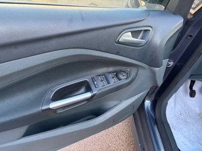 Ford C-Max 1.6 TDCi 115CV Titanium (17)