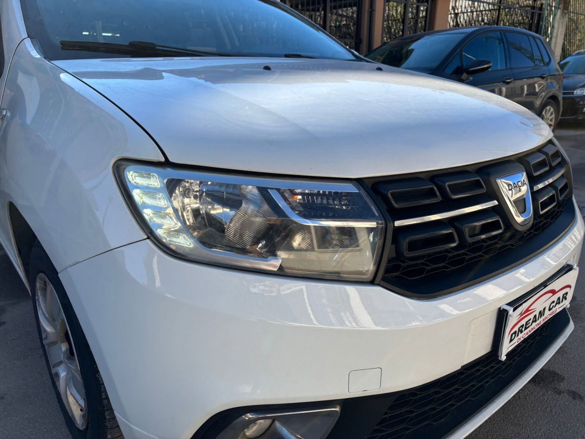 Dacia Sandero 1.0 SCe 12V 75CV Lauréate (10)