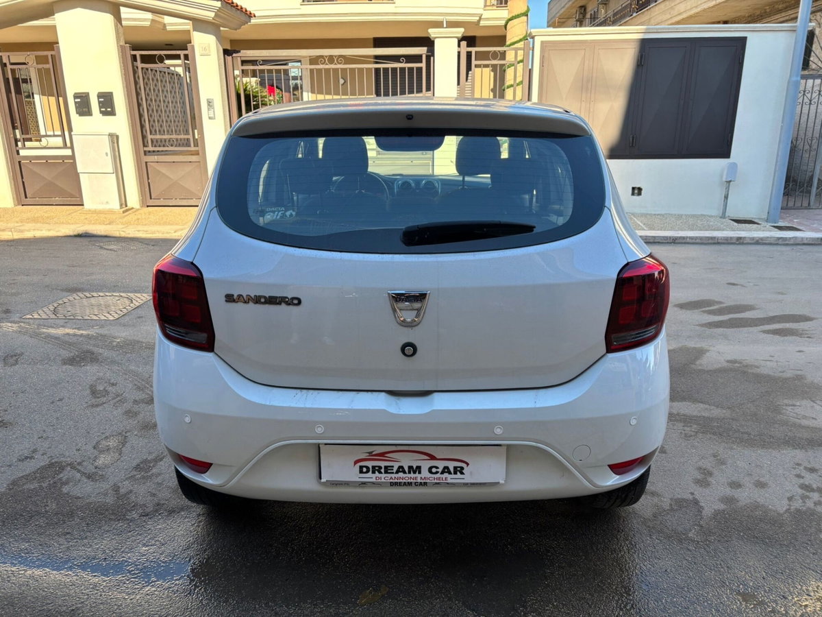 Dacia Sandero 1.0 SCe 12V 75CV Lauréate (12)