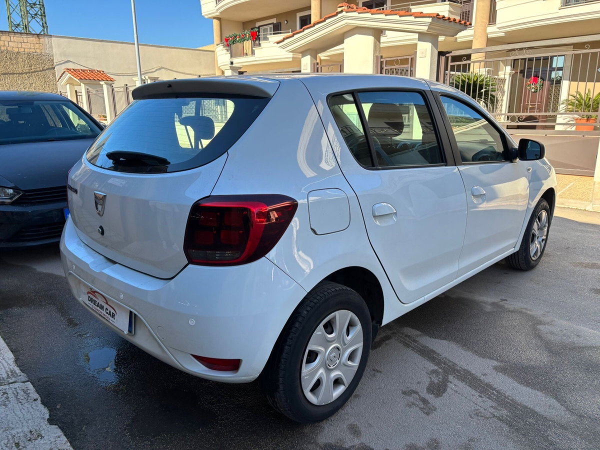 Dacia Sandero 1.0 SCe 12V 75CV Lauréate (13)