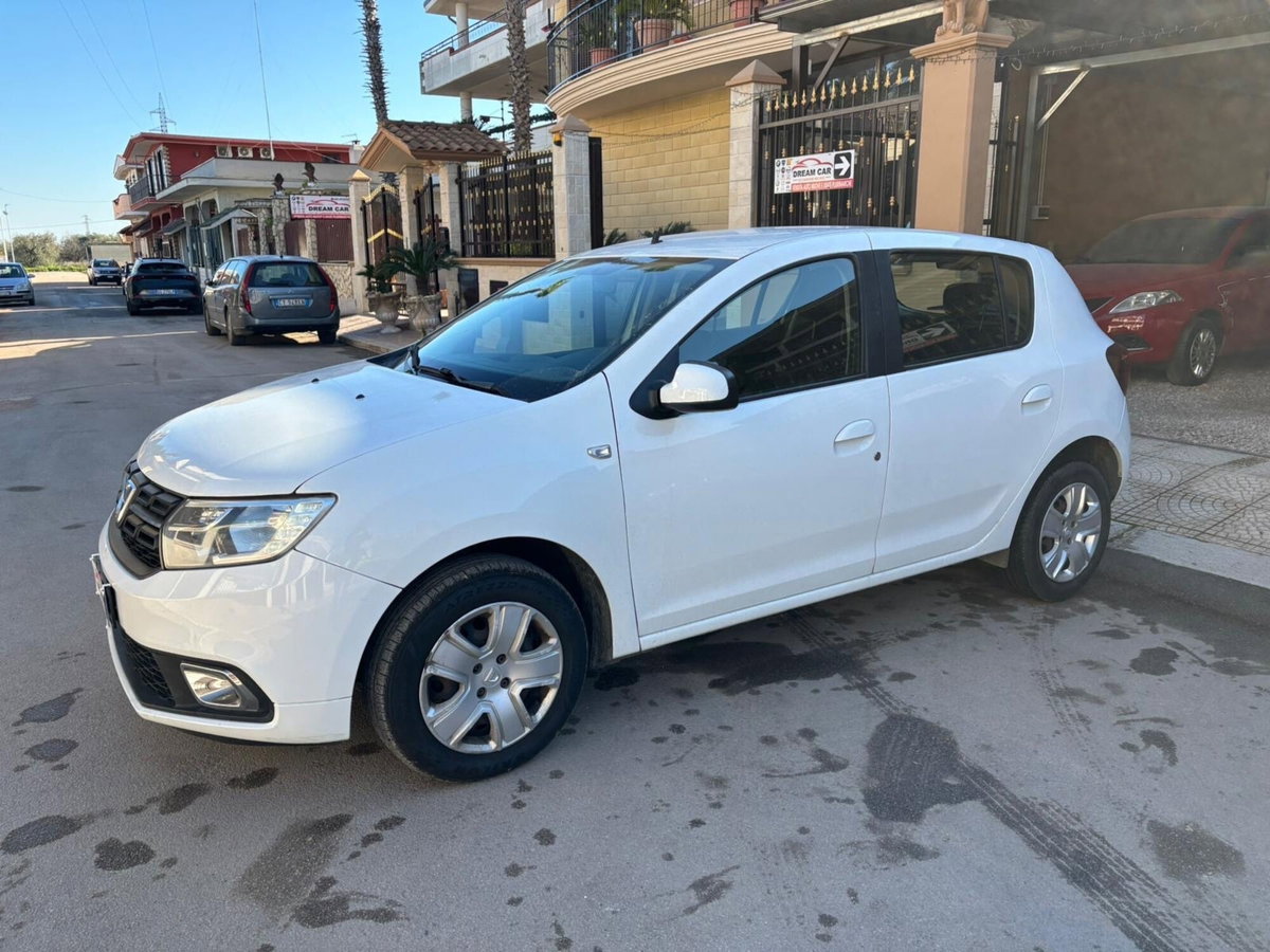 Dacia Sandero 1.0 SCe 12V 75CV Lauréate (5)
