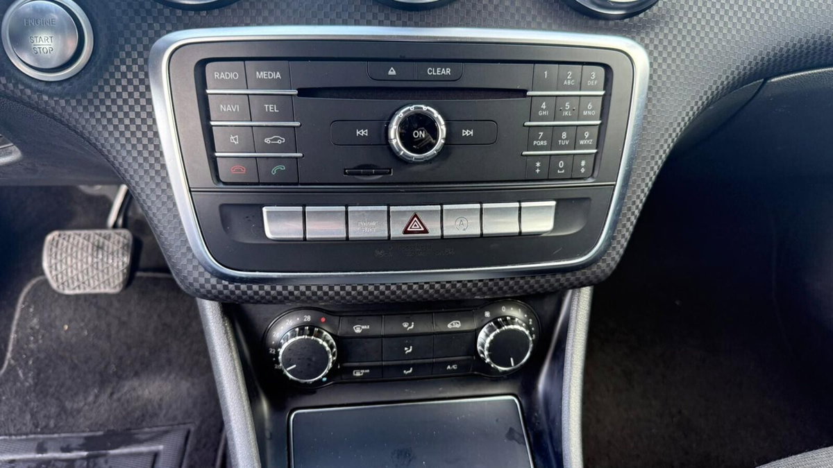 Mercedes-Benz Classe A 180 d Automatic Sport (13)