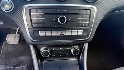 Mercedes-Benz Classe A 180 d Automatic Sport (13)