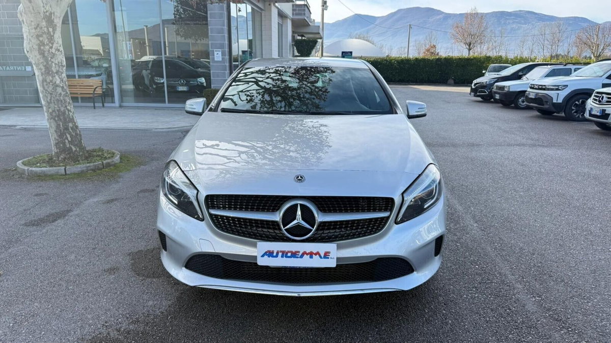 Mercedes-Benz Classe A 180 d Automatic Sport (2)