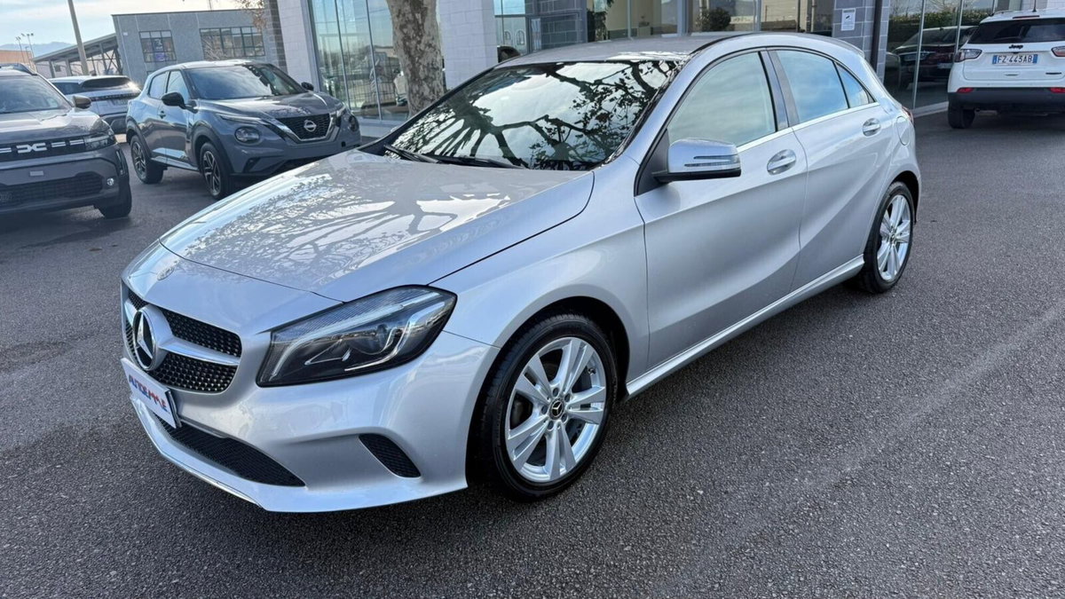 Mercedes-Benz Classe A 180 d Automatic Sport (3)