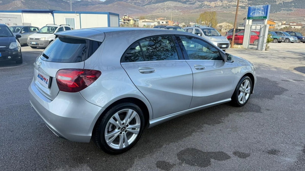 Mercedes-Benz Classe A 180 d Automatic Sport (5)
