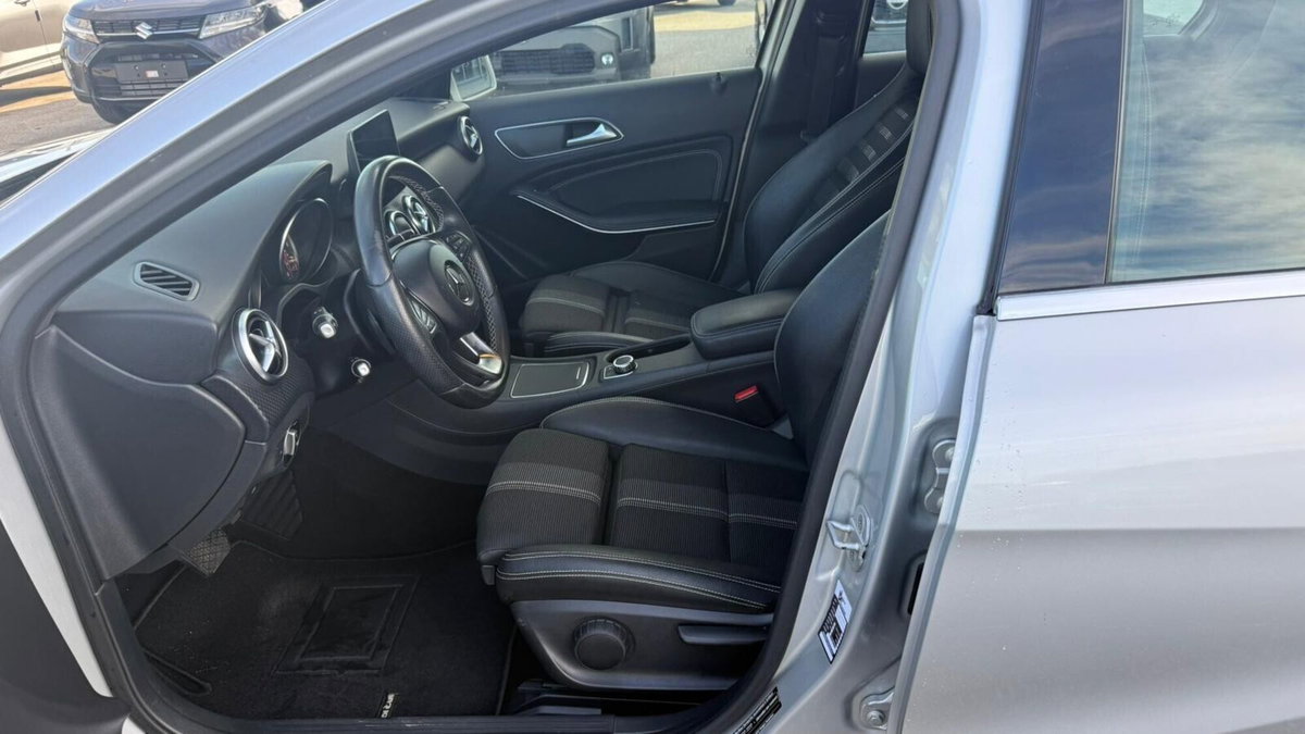 Mercedes-Benz Classe A 180 d Automatic Sport (9)