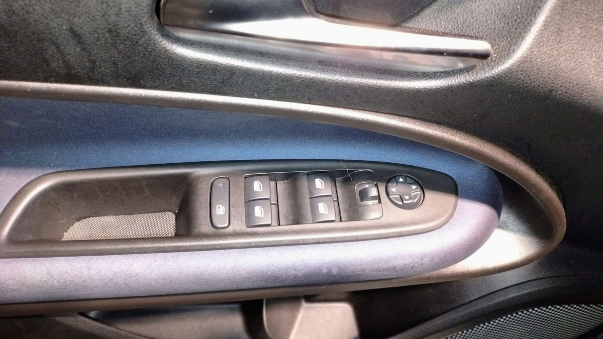 Alfa Romeo Junior 1.2 ibrida 145cv edct6 (12)