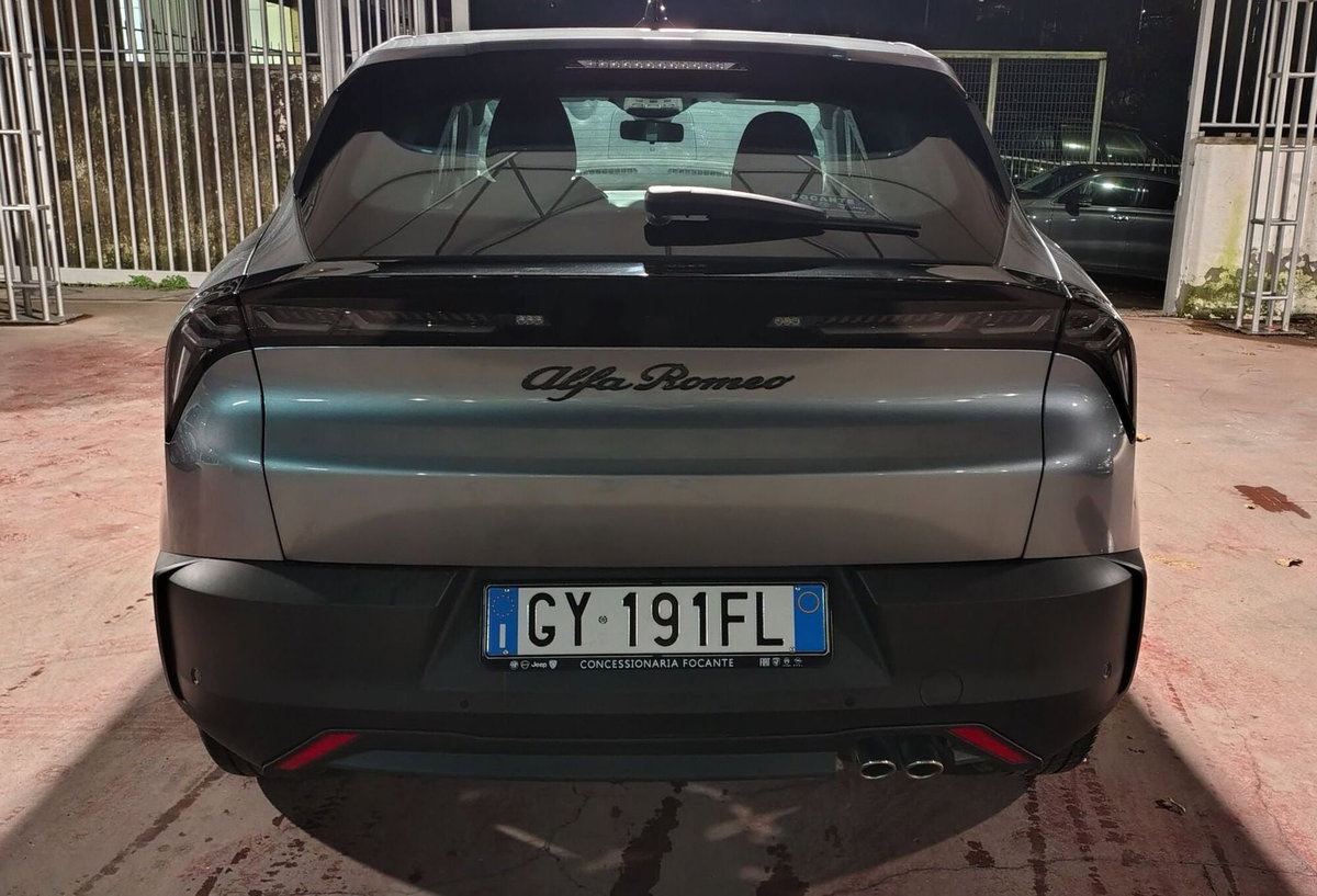 Alfa Romeo Junior 1.2 ibrida 145cv edct6 (5)