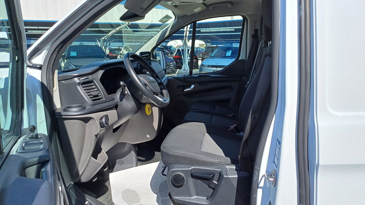 Ford Transit Custom Furgone 320 2.0 EcoBlue 130 PC Furgone Trend (10)