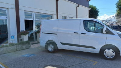Ford Transit Custom Furgone 320 2.0 EcoBlue 130 PC Furgone Trend (6)