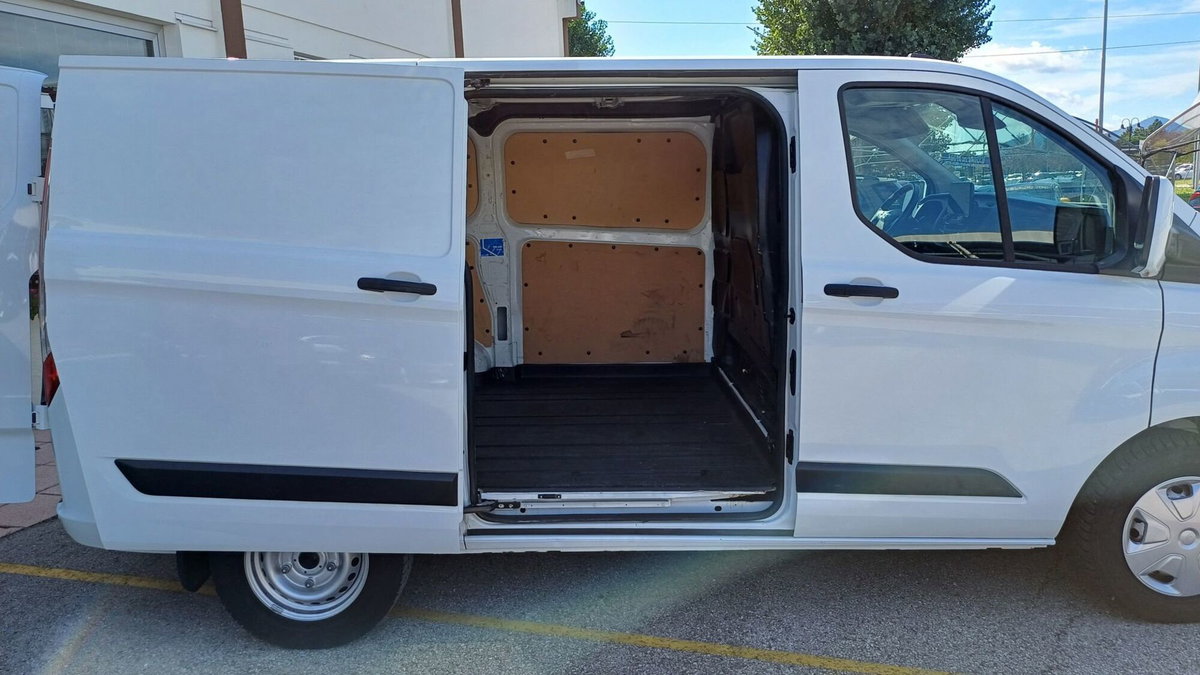 Ford Transit Custom Furgone 320 2.0 EcoBlue 130 PC Furgone Trend (9)