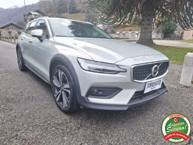 Volvo V60 Cross Country B4 (d) AWD Geartronic Business Pro Line