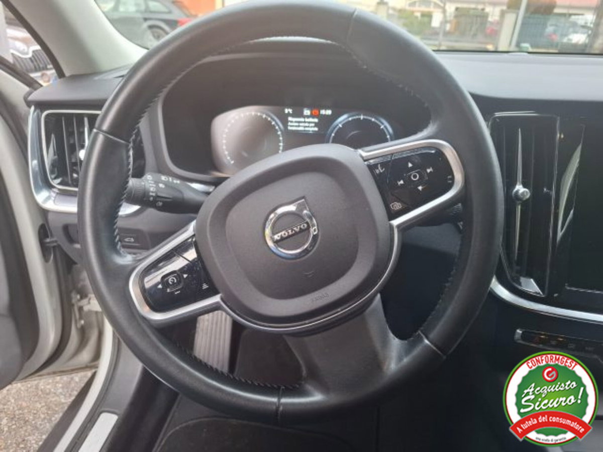 Volvo V60 Cross Country B4 (d) AWD Geartronic Business Pro Line (12)