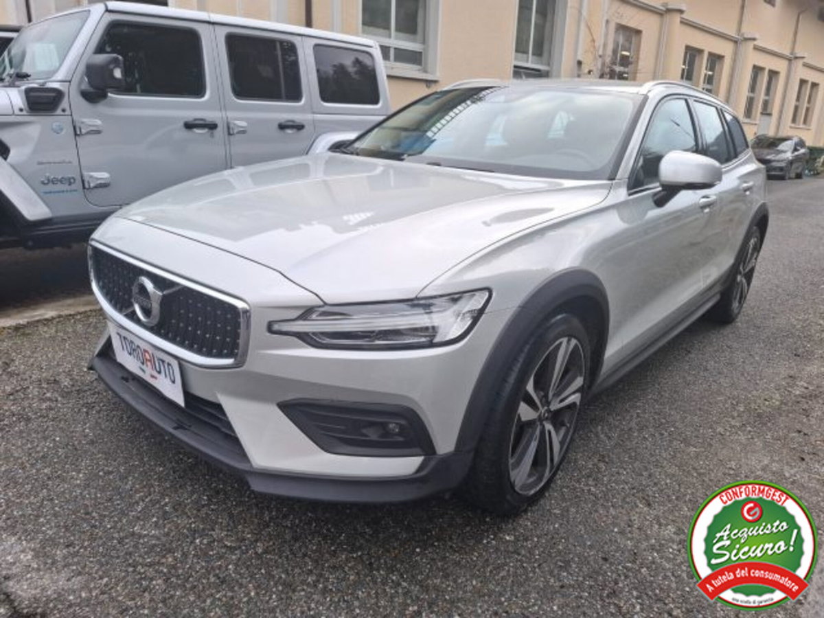 Volvo V60 Cross Country B4 (d) AWD Geartronic Business Pro Line (3)