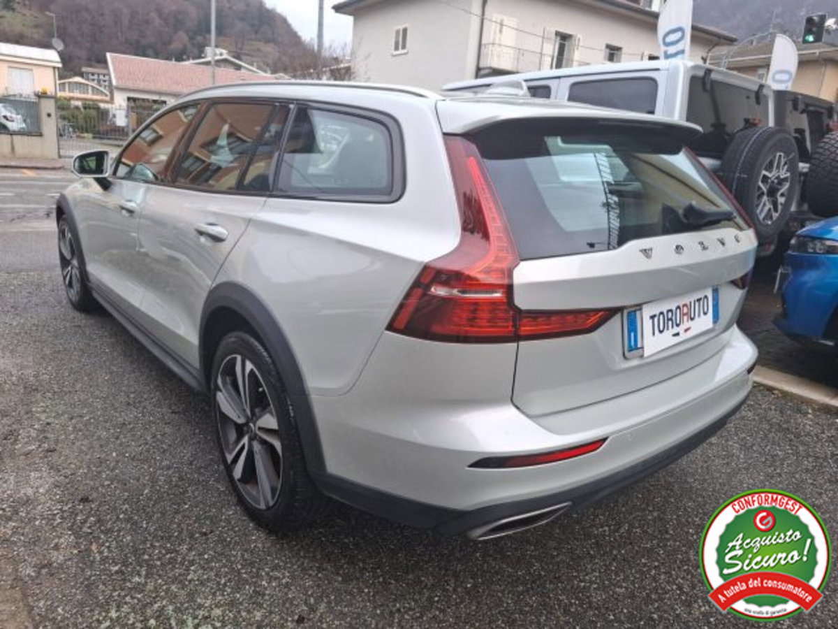 Volvo V60 Cross Country B4 (d) AWD Geartronic Business Pro Line (5)