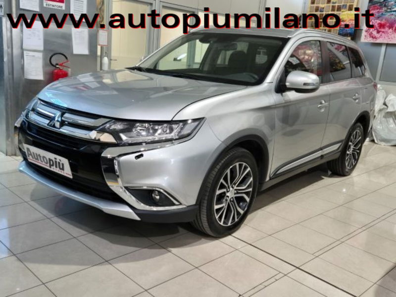 Mitsubishi Outlander 2.2 DI-D 4WD Instyle Plus SDA 7 posti