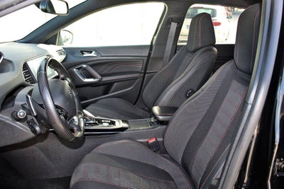 Peugeot 308 BlueHDi 130 S&S EAT8 GT Line (10)
