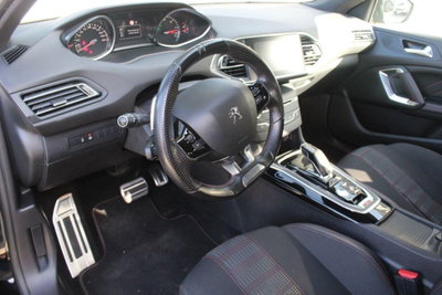 Peugeot 308 BlueHDi 130 S&S EAT8 GT Line (12)