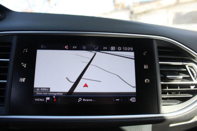 Peugeot 308 BlueHDi 130 S&S EAT8 GT Line (15)