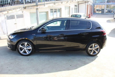 Peugeot 308 BlueHDi 130 S&S EAT8 GT Line (8)