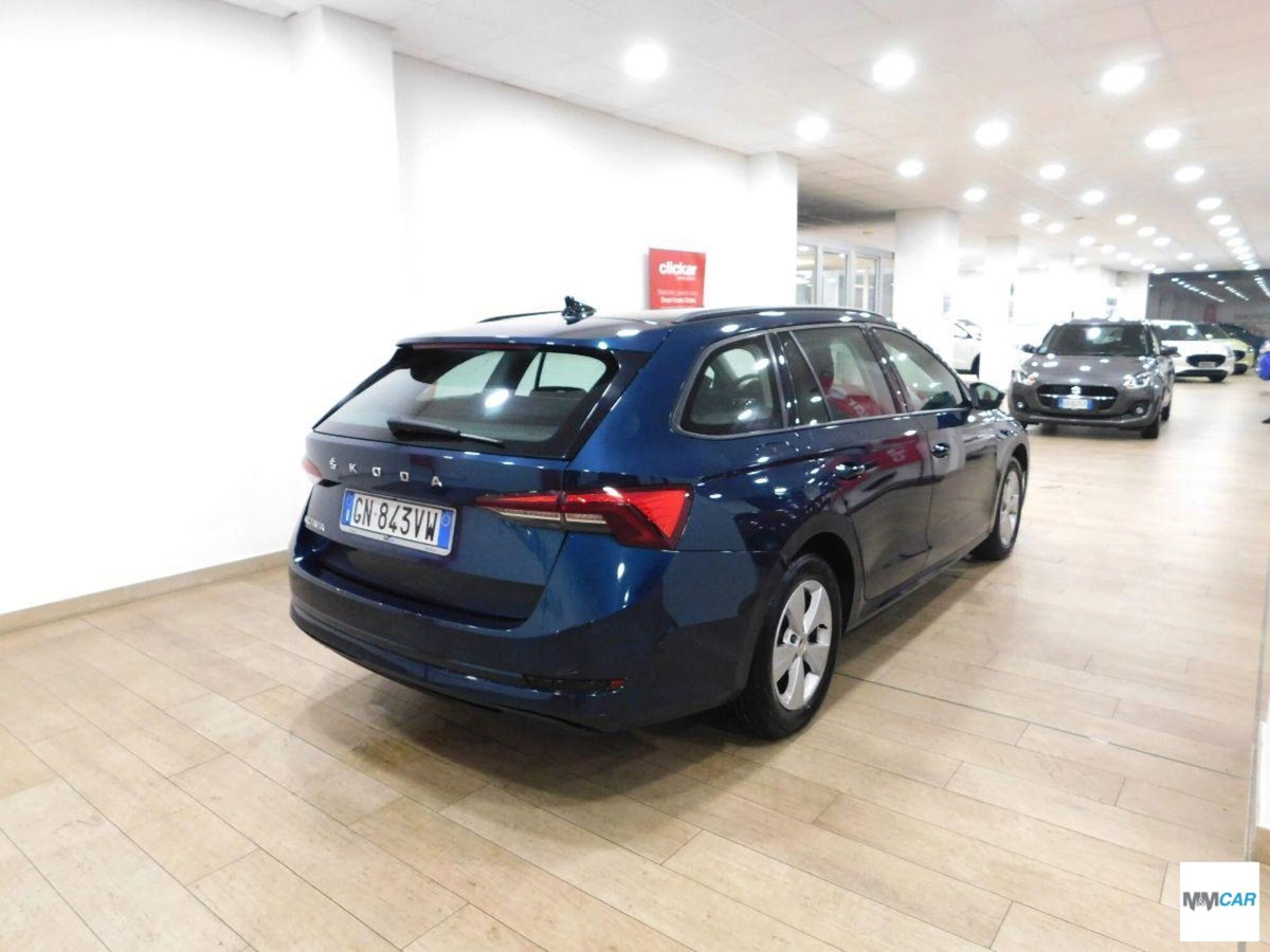 Skoda Octavia Station Wagon 2.0 tdi Executive 115cv (3)