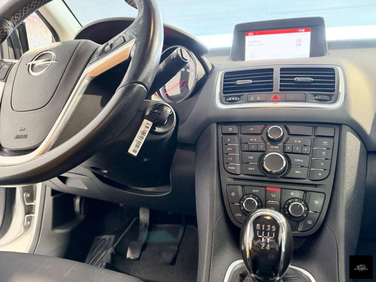 Opel Meriva 1.4 Turbo 120CV GPL Tech Cosmo (13)